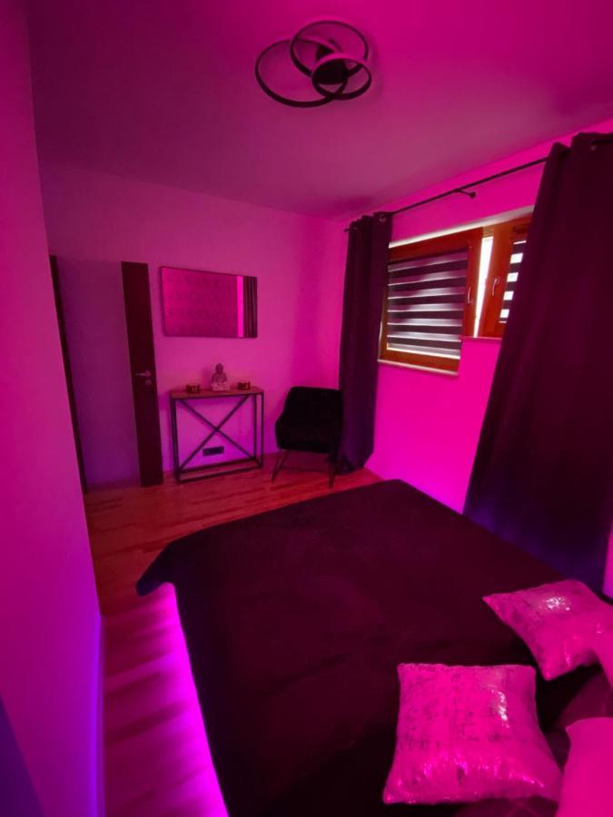 Secret Apartments Chelmska 55M2 Varsóvia Exterior foto