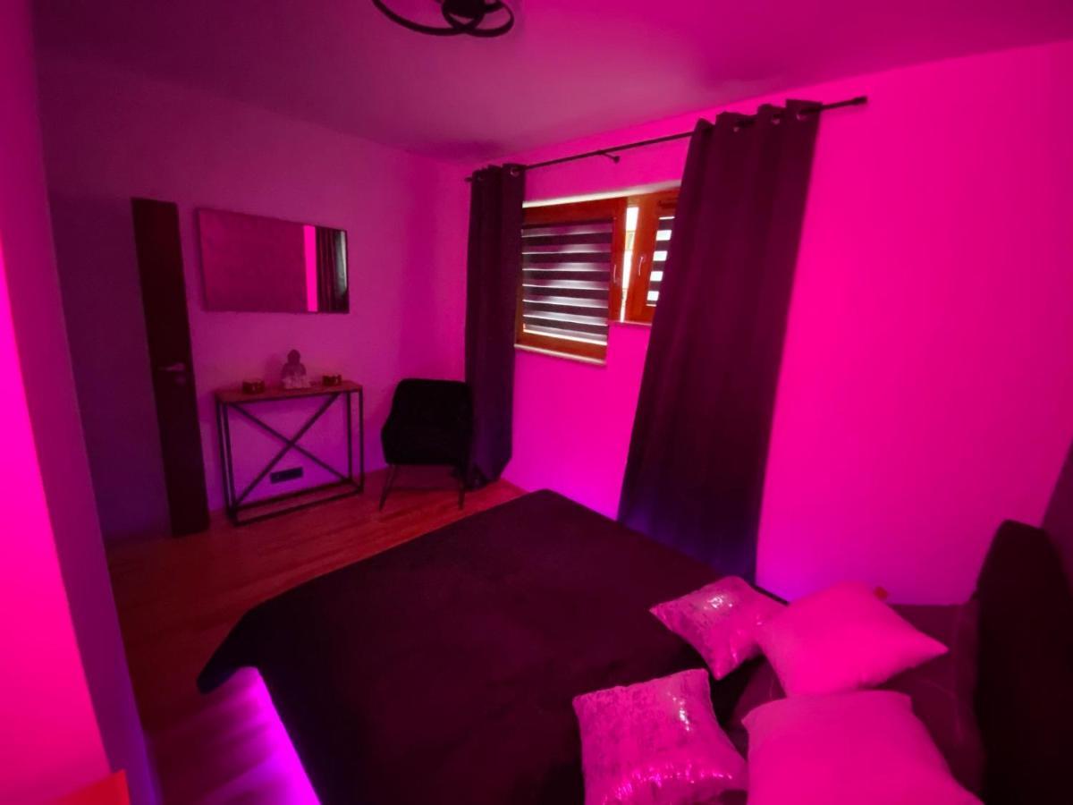 Secret Apartments Chelmska 55M2 Varsóvia Exterior foto