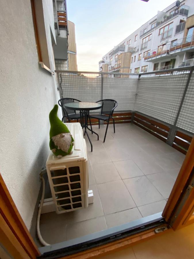 Secret Apartments Chelmska 55M2 Varsóvia Exterior foto